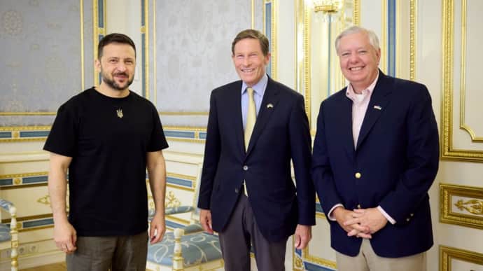 Zelenskyy meets with bipartisan US Senate delegation – photos