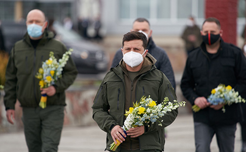 Зеленский со Шмыгалем съездили на Чернобыльскую АЭС