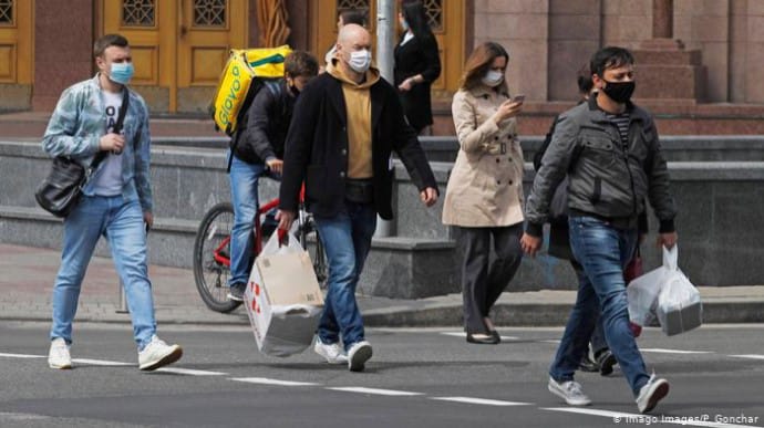 У Києві за добу 343 випадки коронавірусу, десятки хворих госпіталізували