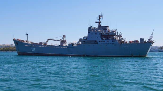 Росія втратила три великих десантних кораблі в Чорному морі, залишилося ще 10