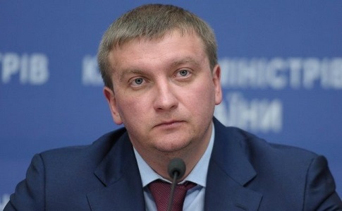 Минюст будет инициировать новые санкции против РФ из-за Сенцова и Кольченко 