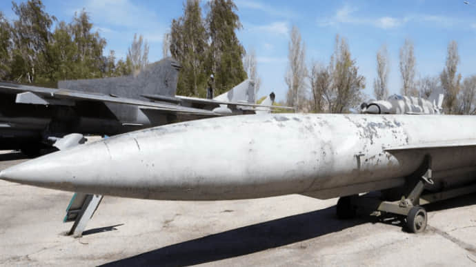 Ukrainian Air Force shares good and bad news about Kh-22 missiles