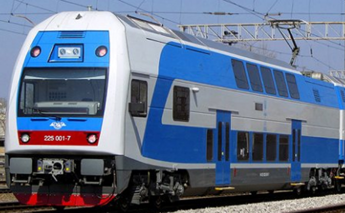 Укрзалізниця запустила двоповерховий потяг з Тернополя до столиці