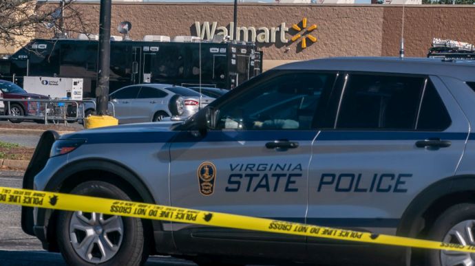Стрельба в США: менеджер Walmart убил 6 сотрудников и застрелился