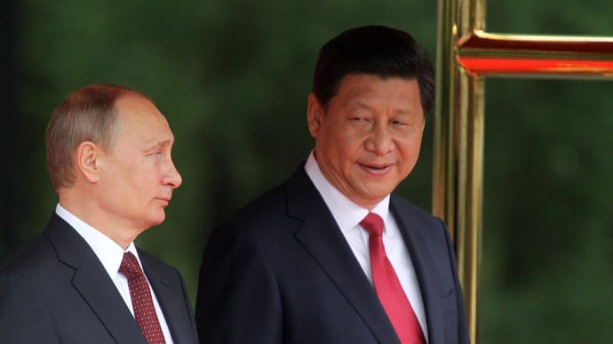 Си Цзиньпин обсудил с Путиным Украину