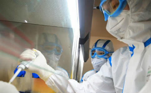 На Рівненщині почали тестувати медиків на коронавірус