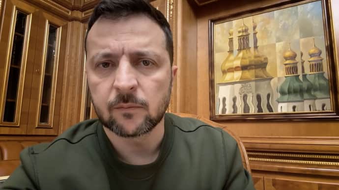 Clear communication with PoWs' families is important – Zelenskyy