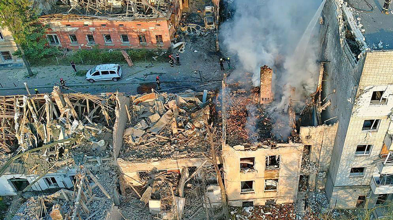 Russian missile attack on Lviv: 7 people killed, including one child, and 47 injured – photos, video