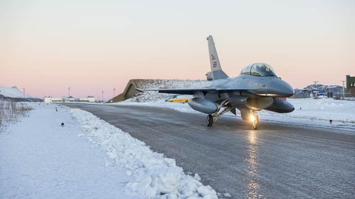 У Данію прилетіли норвезькі F-16 для навчання українських льотчиків