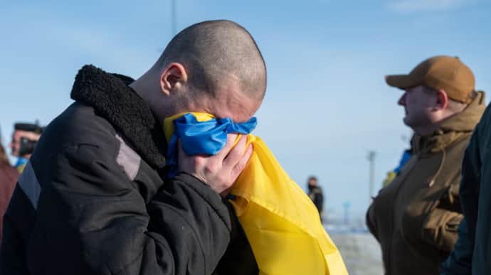207 Ukrainian brought back home from Russian captivity – video