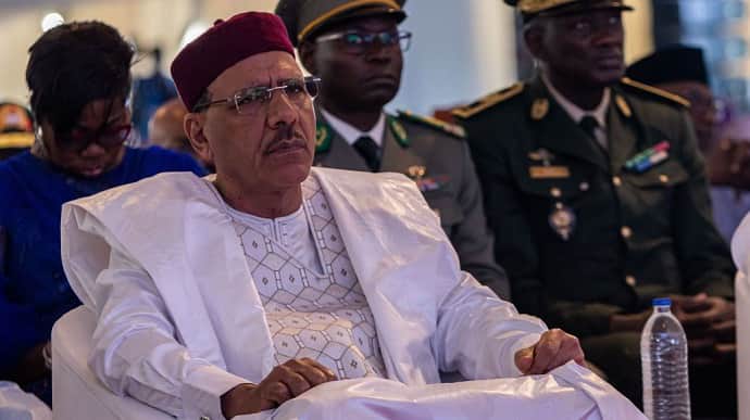Военный переворот: в Нигере заявили, что свергли президента