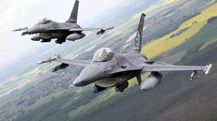 Британське ЗМІ пише, що F-16 будуть в Україні за лічені тижні