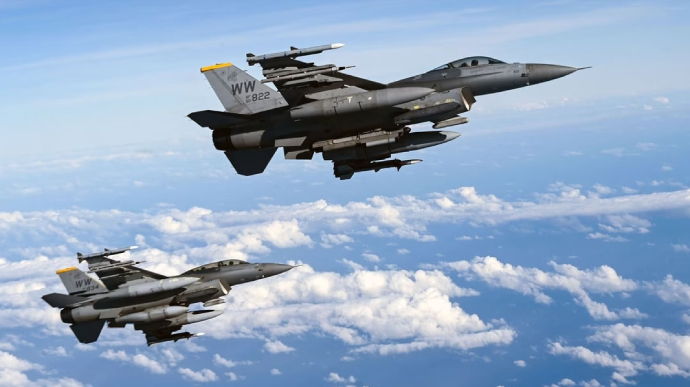 Ukraine's Air Force warns of new threat from Russia and asks for F-16s for Ukraine