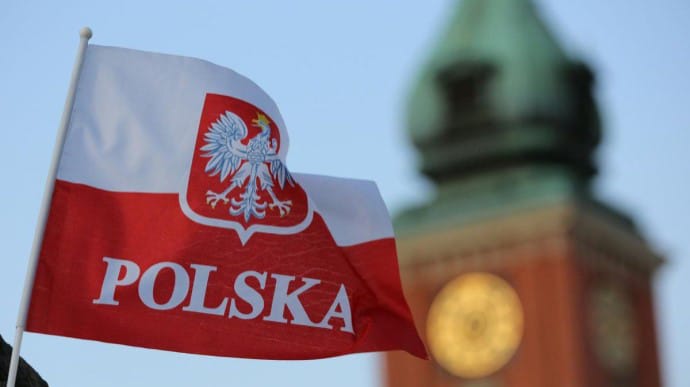Польская партия власти теряет парламентское большинство