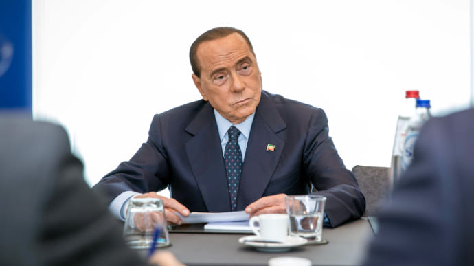 84-летний Берлускони госпитализирован из-за проблем с сердцем