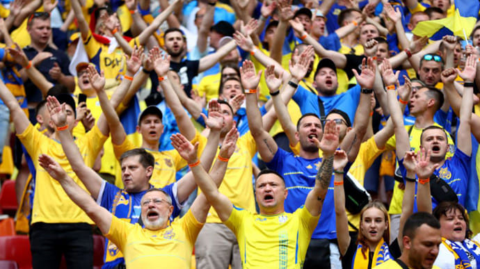 Путин – х#йло: в РФ возмутились из-за кричалки украинских фанов и требуют наказания 