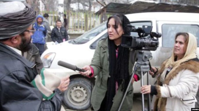 Більше ста афганських журналістів просять у міжнародної спільноти допомоги