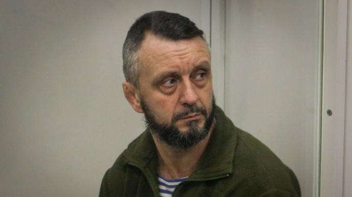 Главные новости пятницы и ночи: домашний арест Антоненко, увольнение Мендель