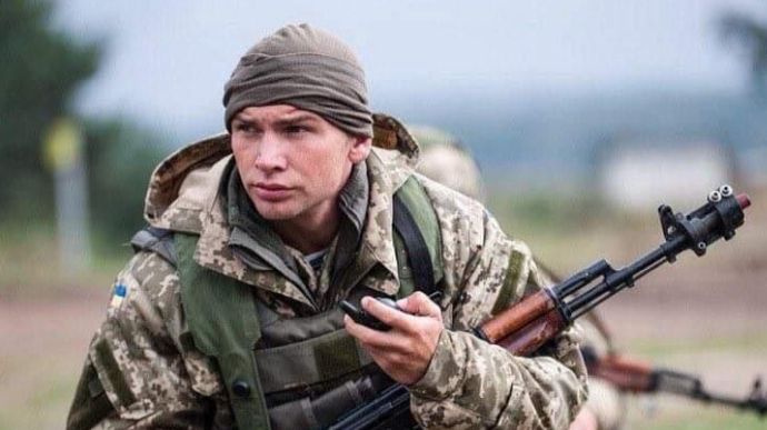 Marine commander calls on Ukraine to break the siege on Mariupol due to critical situation