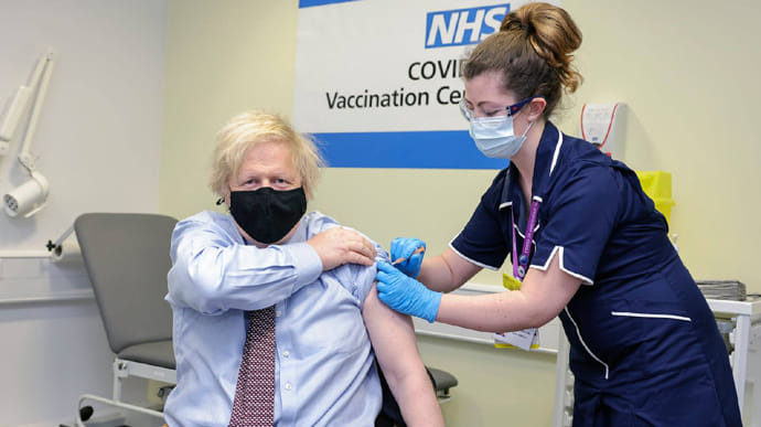 Джонсон заявив, що успіх вакцинації в Британії забезпечили капіталізм та жадібність – ЗМІ