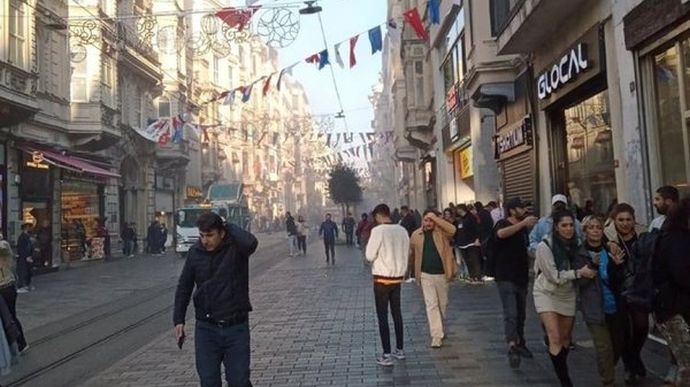 Взрыв в Стамбуле: погибли 6 человек, 81 пострадал