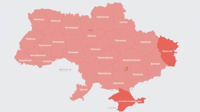 Из-за российского МиГа по всей Украине объявляли воздушную тревогу