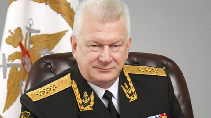 РосСМИ пишут, что главнокомандующего ВМС РФ отправили в отставку