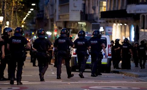 Новий теракт в Іспанії: поліція знешкоджує пояс шахіда, вбито 5 терористів