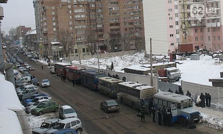 Из Донецка в столицу отправилась колонна автобусов 
