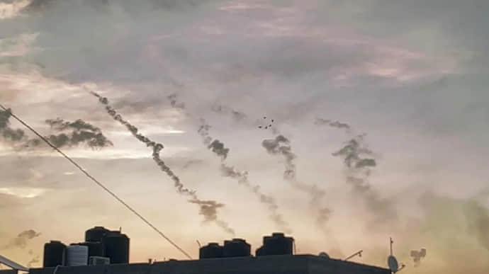 ХАМАС масовано атакував ракетами Ізраїль, ЦАХАЛ готовий до війни