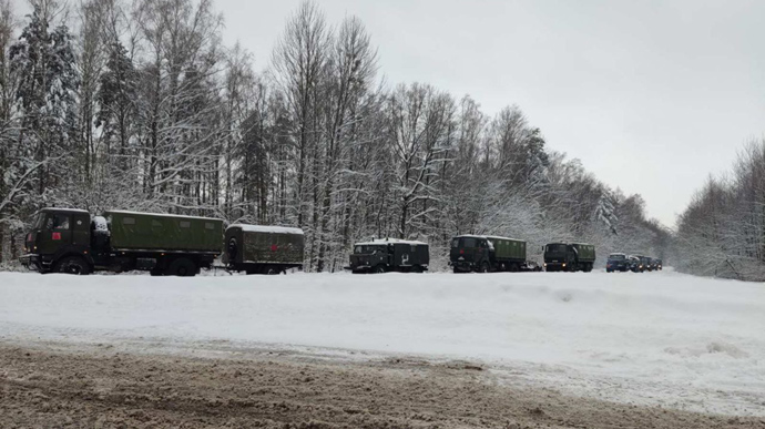 Війська, які були на кордоні з Україною, повертаються на базу – Міноборони Білорусі 