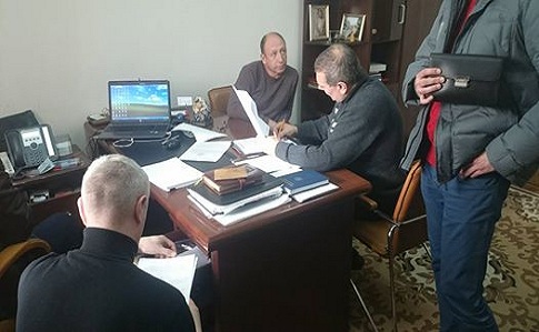 СБУ проводит обыск в кабинете советника Саккашвили - журналист