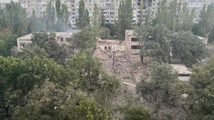 Russians launch airstrike on Kherson, causing fire in kindergarten