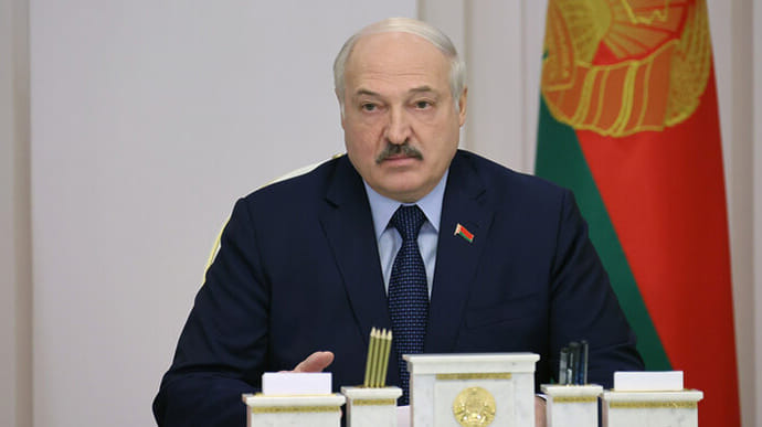 На польсько-білоруському кордоні вже море могил мігрантів – Лукашенко