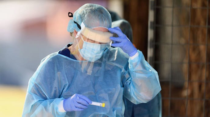 Штам коронавірусу Omicron підтвердили в Італії
