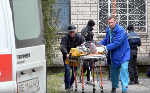 Трое пострадавших от взрыва в суде Никополя в тяжелом состоянии