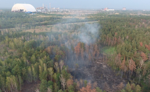 Спасатели говорят, что в Чернобыльской зоне открытого огня нет