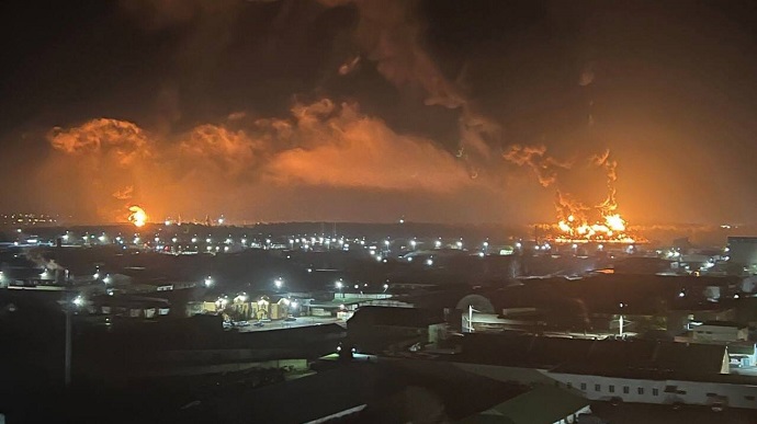 Oil depot on fire in Bryansk, Russia