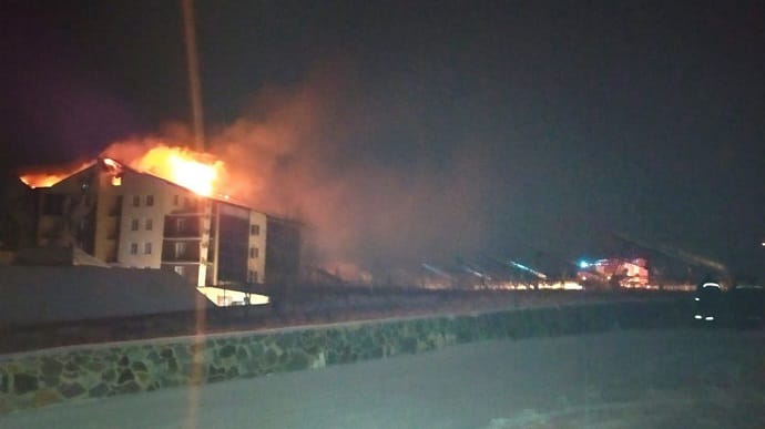 В Винницкой области горел отель: пострадавшие прыгали из окон