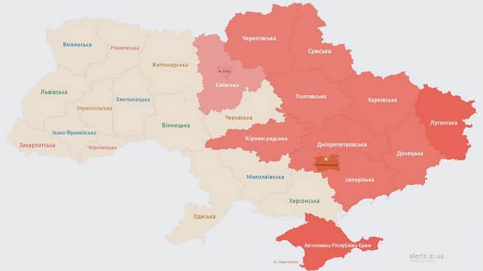 В Киеве и ряде областей была объявлена воздушная тревога