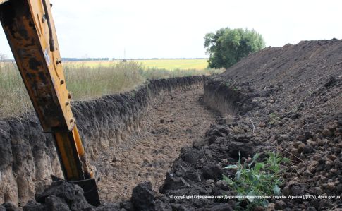Free Part of Luhansk Oblast Started Building 'the Wall' from Russia