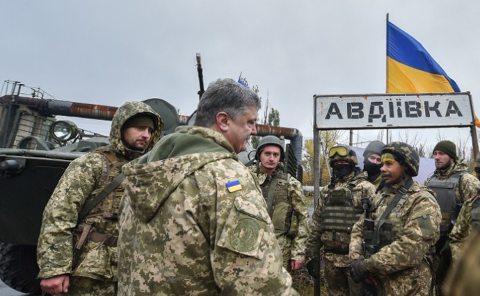 Порошенко анонсировал ротацию подразделений ВСУ на Донбассе 