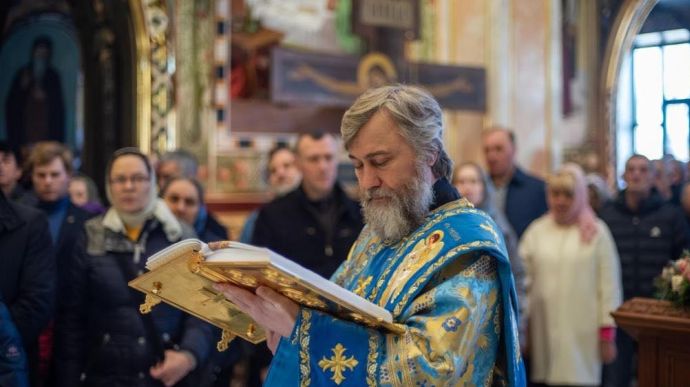Зеленский ввел санкции против Новинского и еще 9 церковников 