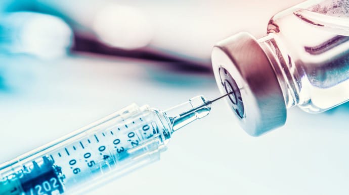 Великобритания вакцинировали от коронавируса 8 миллионов человек
