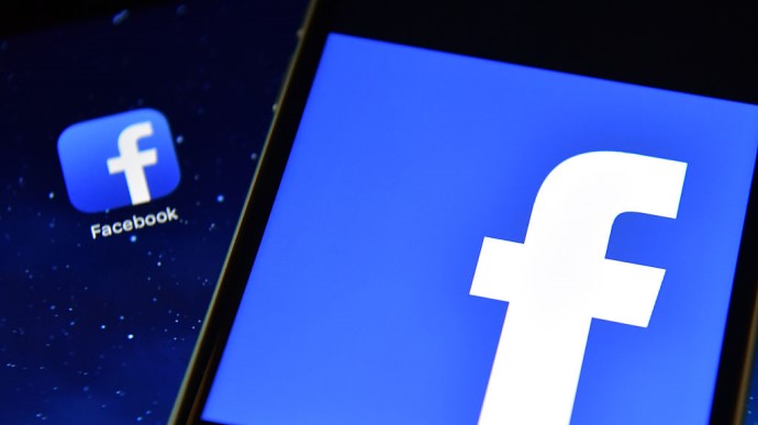 На Херсонщине оккупанты хотят отключить украинцам Facebook и Instagram