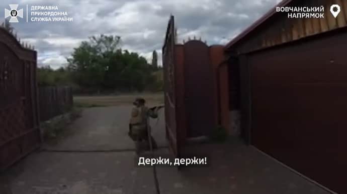 Ukraine's border guards share footage of fighting in Vovchansk, Kharkiv Oblast – video