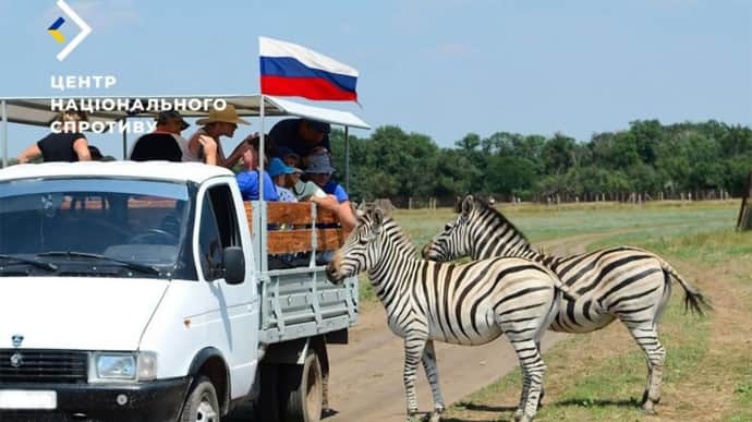 Russia creates illusion of tourism in occupied Askaniia-Nova reserve by conducting staged tours