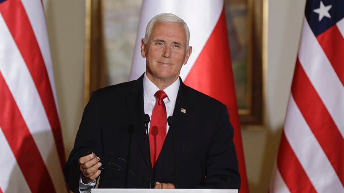 Pence supports aid to Ukraine and criticises Trump for calling Putin a genius
