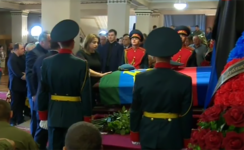 Захарченко хоронят в закрытом гробу, пришел Тимофеев