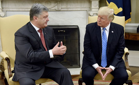Трамп тиснув на Україну щодо справи Байдена ще до Зеленського – ЗМІ 
